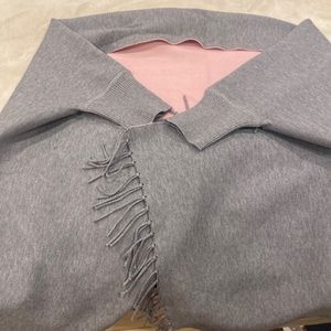 Two sided gray and pink shall with short sleeve